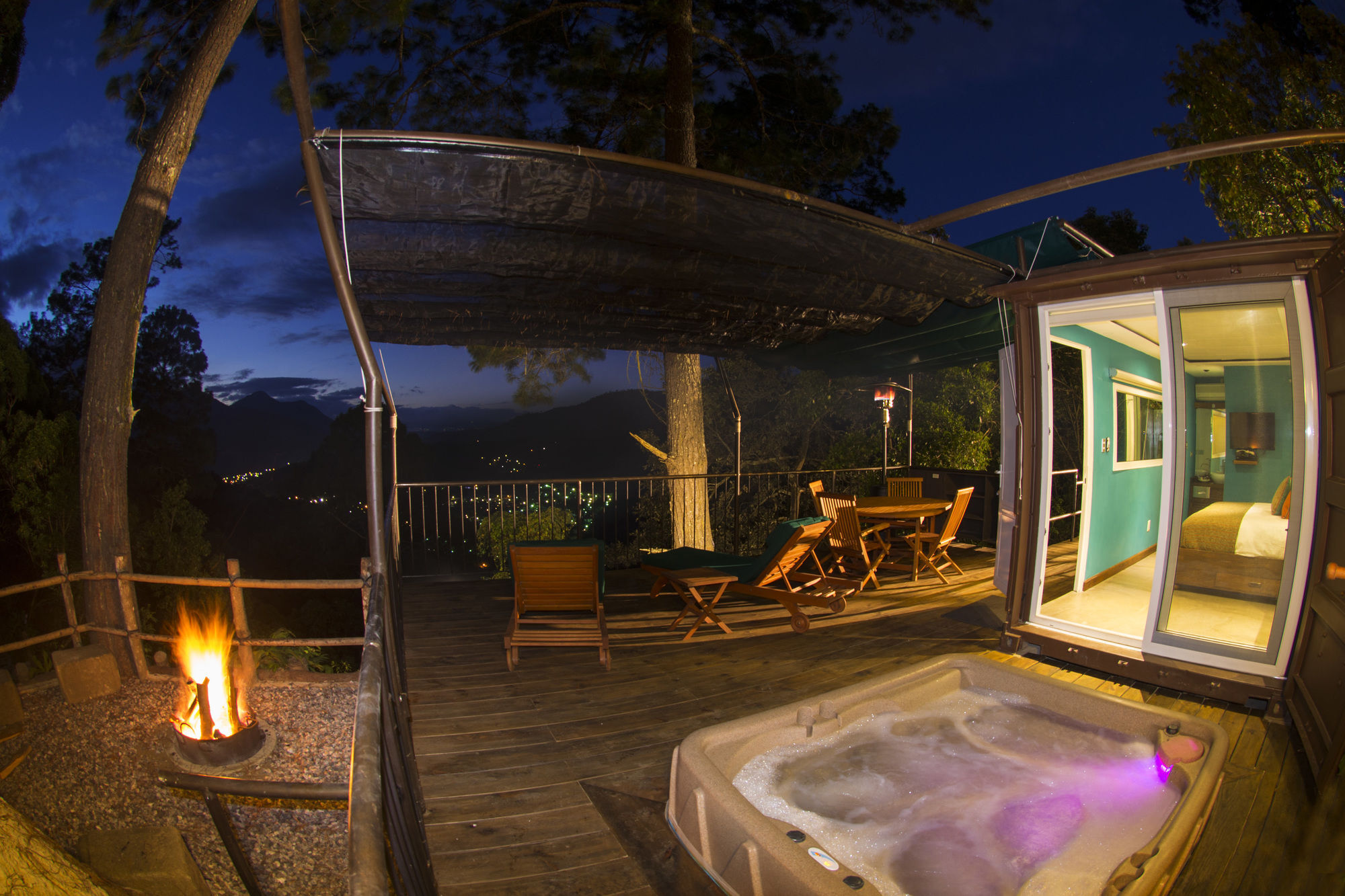 Hotel Museo Spa Casa Santo Domingo Antigua Buitenkant foto The Treehouse at night